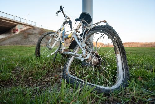 The Impact of Distracted Driving on Arizona Bicycle Accidents