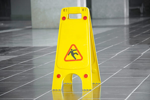 How to prove fault in an Arizona slip and fall case