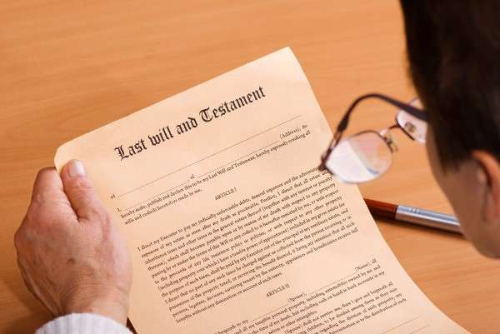 Valuing and Distributing Assets in Arizona Probate